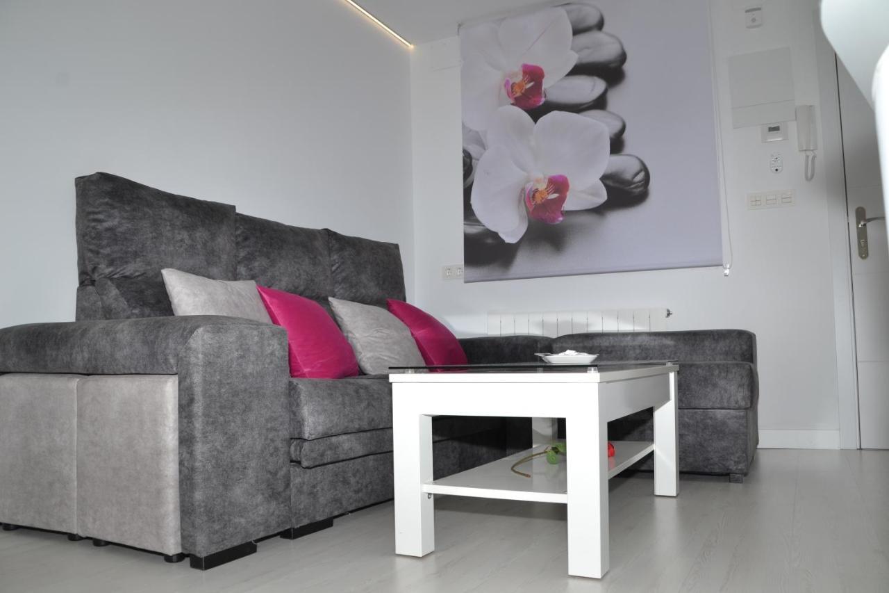 Con Apartment *